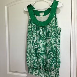 Maurice’s Kelly green and white tank top. Size 1